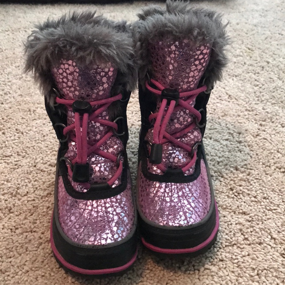 Sorel sparkly pink girls snow boots